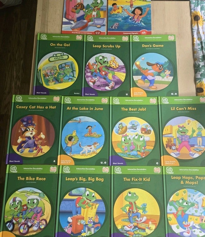 LeapFrog Tag LeapReader Book Lot 13 Short & Long Vowel Phonics Hardcover Paper