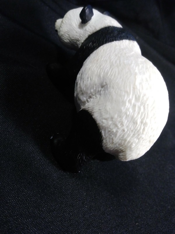 Safari Ltd Panda Bear #0312 4.5" gallery
