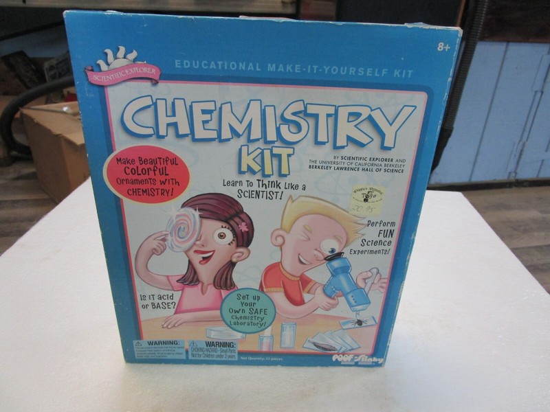 Scientific Explorer Chemistry Science Kit – NewToy Lot in box Poof Slinky