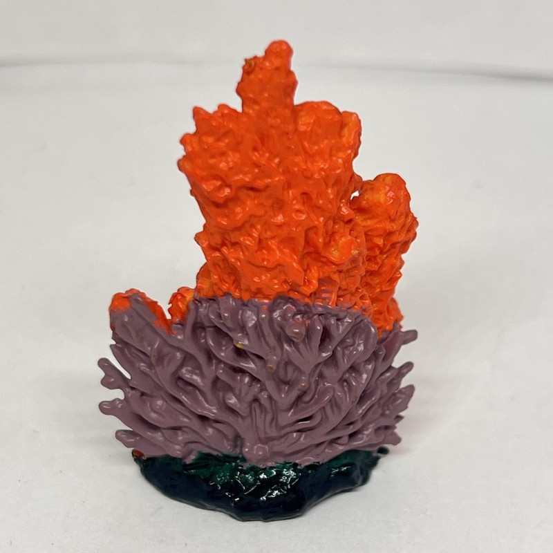 Safari Ltd. Lot of 3 Coral Clown Fish Scuba Diver Figurines Sea Life Figures A8 gallery