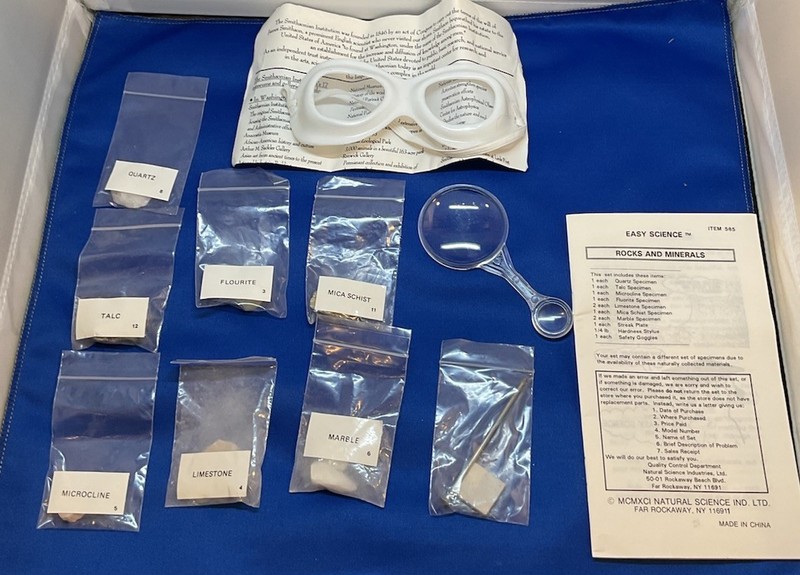 1994 Smithsonian Easy Science Kit - ROCKS and MINERALS gallery