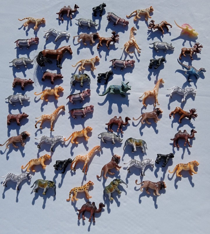 Lot Of Miniature Toy Plastic Animal Figures