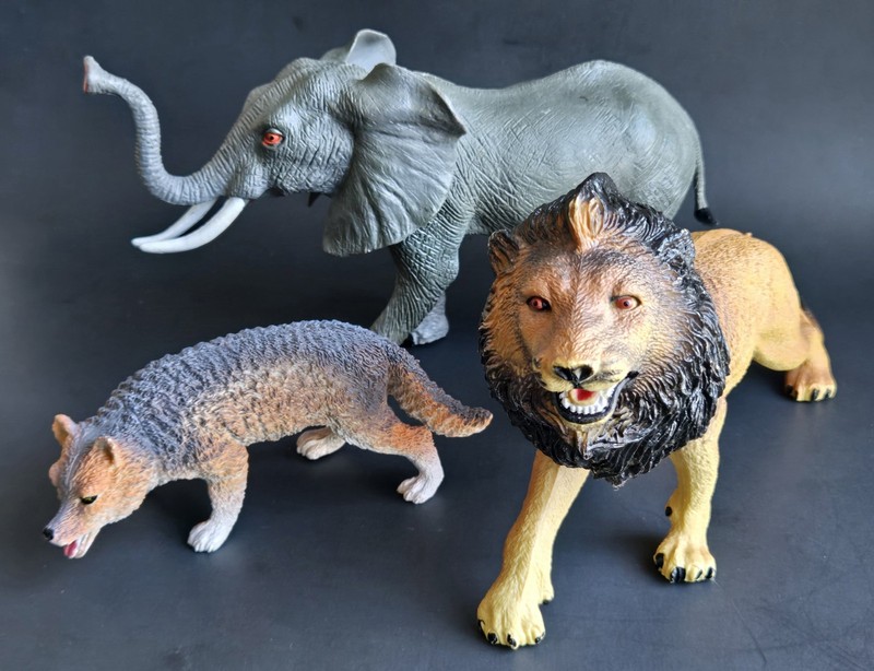 Ankyo Wild Animal Figure Lion Elephant Wolf Large 10″ Hard Plastic Safari Jungle