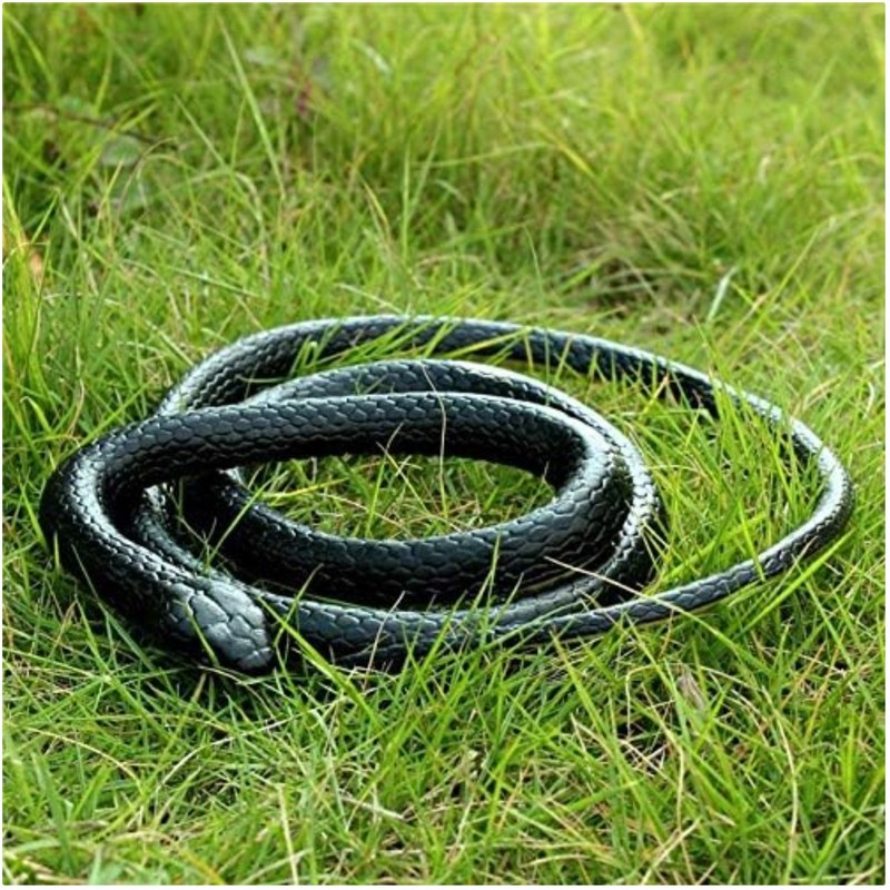 Realistic 47″ Rubber Snake Halloween Decor