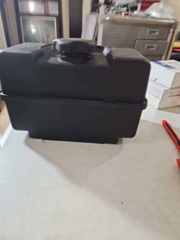 691993 Fuel Tank, 4 Quart Plastic Gas Tank with Cap