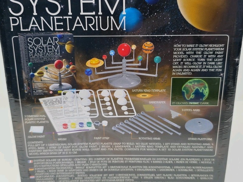 NEW Kidz Labs 4M Solar System Planetarium Model Kit Glows In The Dark 8+ Gift gallery