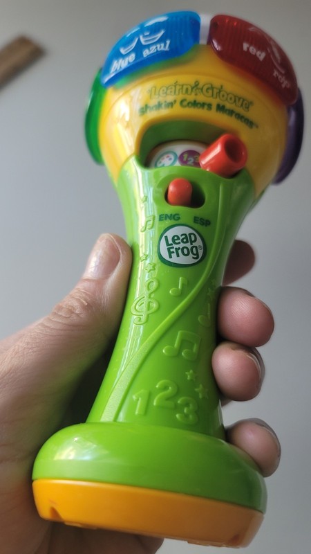 Leap Frog Learn & Groove Maraca Shakin Colors English & Spanish Fun gallery