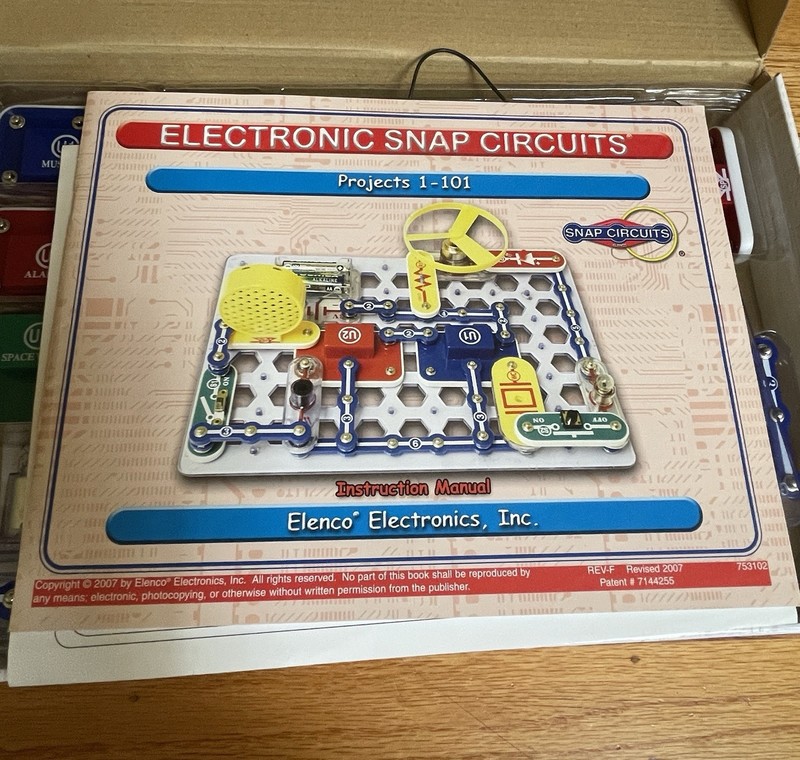ELENCO SNAP CIRCUITS JR 2 Complete Sets: Original & Upgrade Kit SC-100 & SC-300 gallery