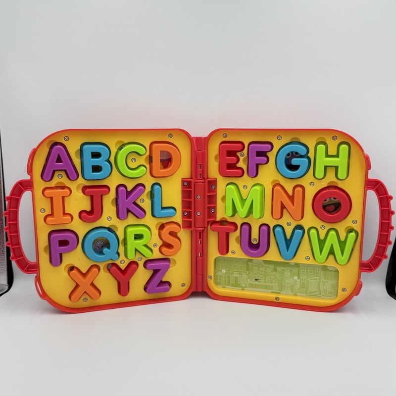 Hasbro Sesame Street Elmo's On The Go Letters Alphabet w/ Carry Case COMPLETE gallery