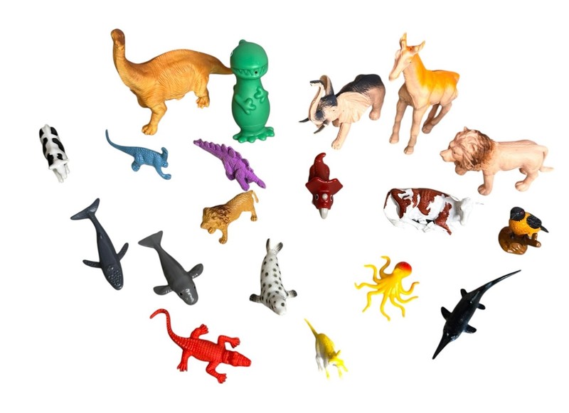 Mixed Lot of Toy Farm Animals, Zoo Animals, Dinosaurs and Sea Creatures gallery