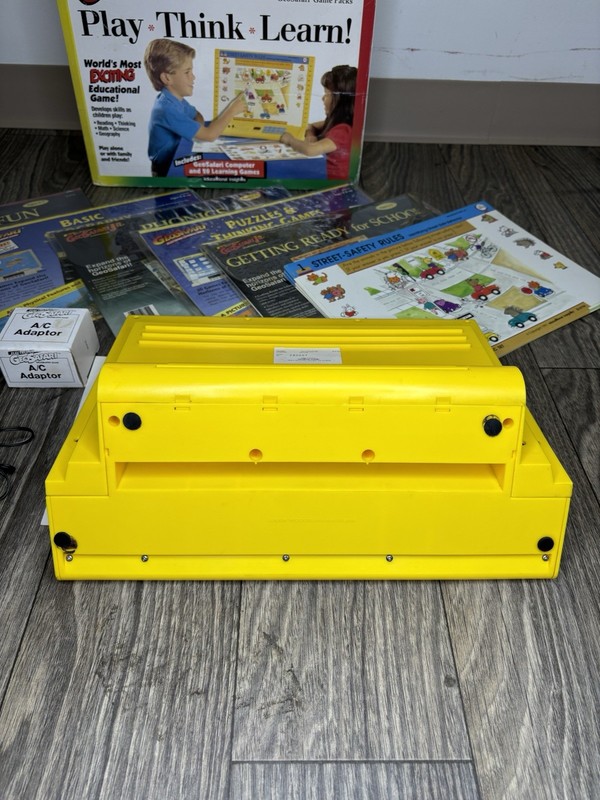 Vintage GeoSafari Jr EI-8855 Electronic Learning Game Unit And Cards Tested gallery