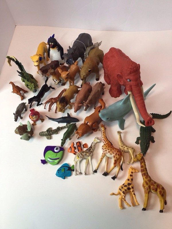 Large Lot Of Various Land/Sea Animal Figures Vintage/Modern Rubber Plastic