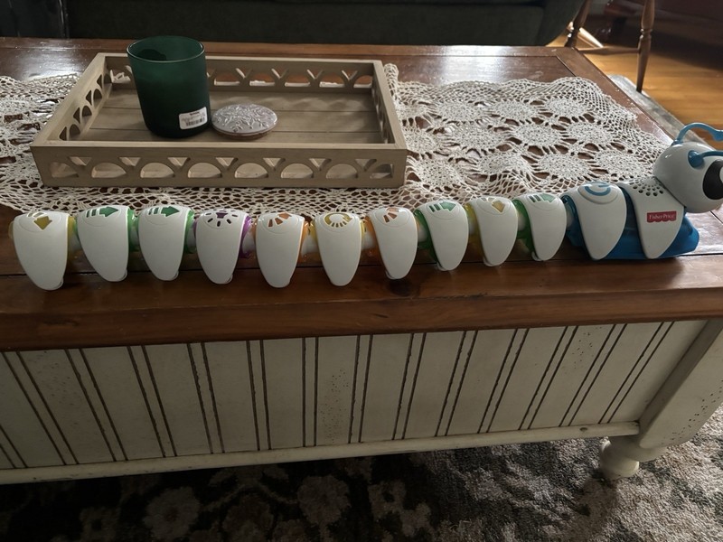 Fisher Price Think & Learn Code-A-Pillar Caterpillar STEM Activity 9 Pcs – Used