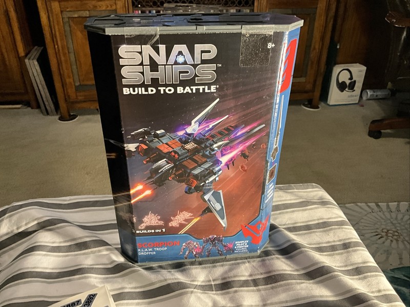 SNAP SHIPS Build To Battle SCORPION K.L.A.W. Troop Dropper 3Builds In 1 2020 New