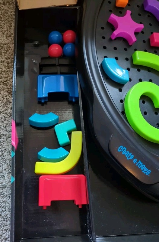 Learning Resources~Create a Maze Game~1-4 Players~Brain Boosting~Complete~5+,K+ gallery