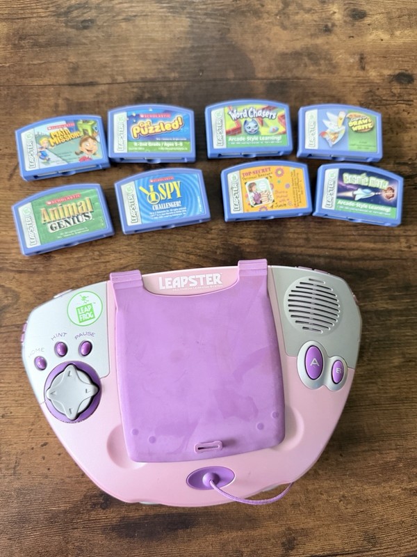 LeapFrog Leapster Learning System Pink Handheld Game Console 2005 (not working)