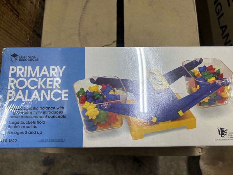 Primary Rocker Balance 1/2 Litre Rocker Scales Invicta LER 1522 Educational Toy gallery