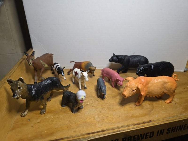 Assorted Lot 12 plastic Animals Farm Toys Figures Figurines Mixed Variety