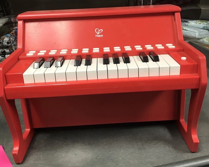 Hape Happy Grand Piano Toddler Wooden Musical Instrument Kids Red, No Charger
