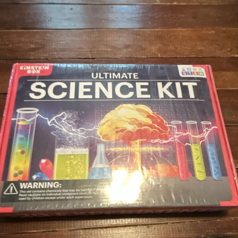 Einstein Box Ultimate Science Kit for Ages 8-14 Years, Age Levels 8-11 & 12-16