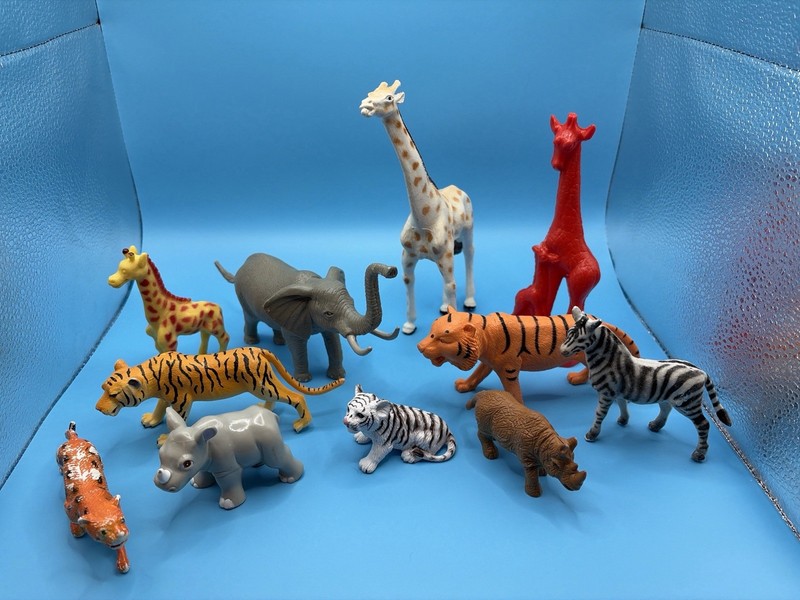 Large Lot Realistic Safari Animal Toy Figures Giraffe Elephant Tiger Zebra Rhino