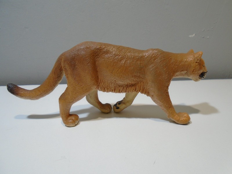 2007 SAFARI LTD MOUNTAIN LION 5.5" X 2.25" FIGURE (MA292) gallery