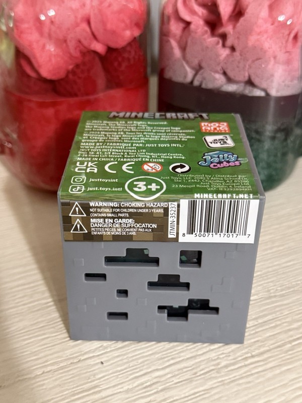 New MINECRAFT JELLY CUBES - RARE Teal Viral Squishy Nee Doh Ish Type Fidget gallery