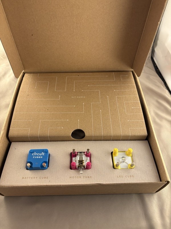 Circuit Cubes Combo Lot : Motor, LED + Misc Accessories As Shown gallery