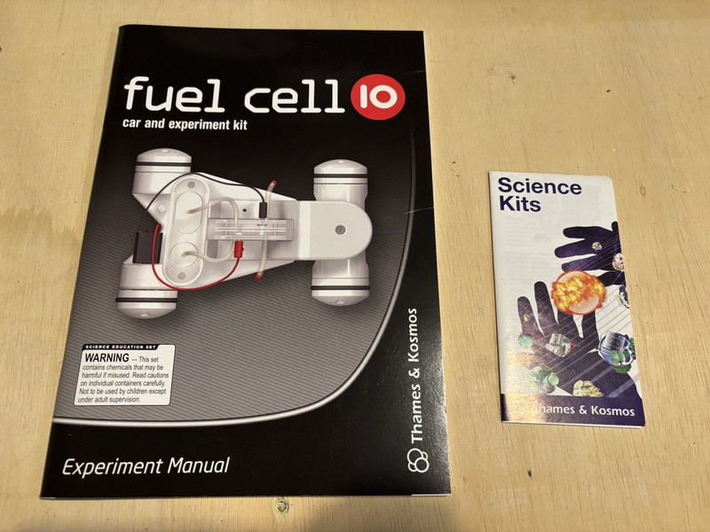 Thames & Kosmos Fuel Cell 10 Car And Experiment Kit - Box open, INNER KIT SEALED gallery