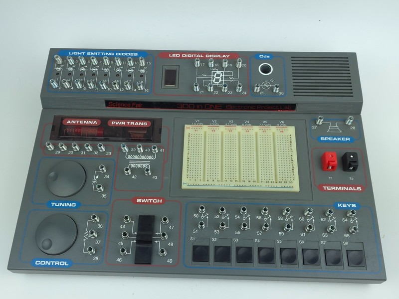 Radio Shack 300-in-One Electronic Project Lab Model 28-270