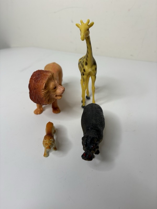 Zoo Jungle Safari Animals Plastic Figurines Play Set Lot of 4 Lion Giraffe Rhino gallery