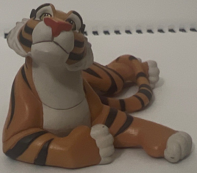 Disney Store Aladdin Jasmine's Tiger Rajah PVC Figure Laying Down 5 Inches