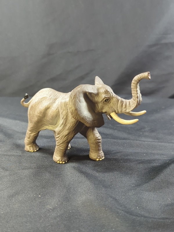 Tree House Kids Hard Plastic Animal African Elephant Realistic 5.5″ X3 75″ EUC