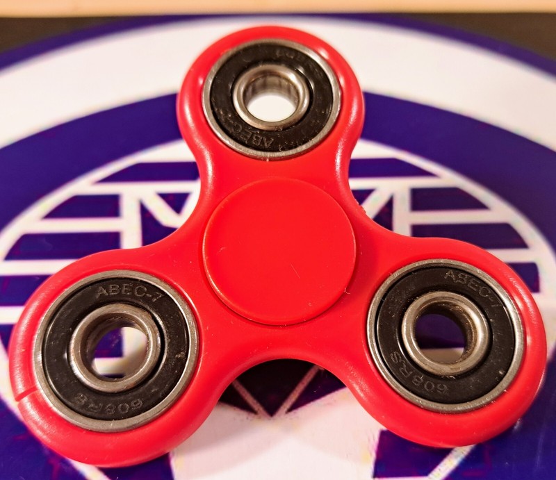 FIDGETY RED SPINNER ABE-7