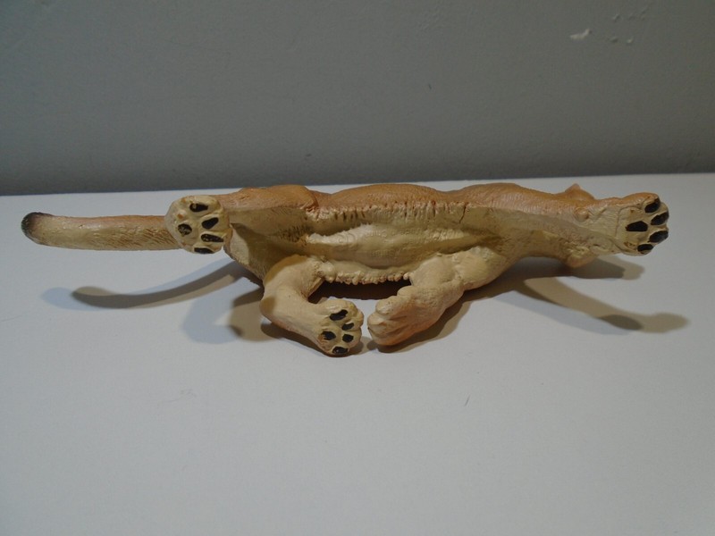 2007 SAFARI LTD MOUNTAIN LION 5.5" X 2.25" FIGURE (MA292) gallery