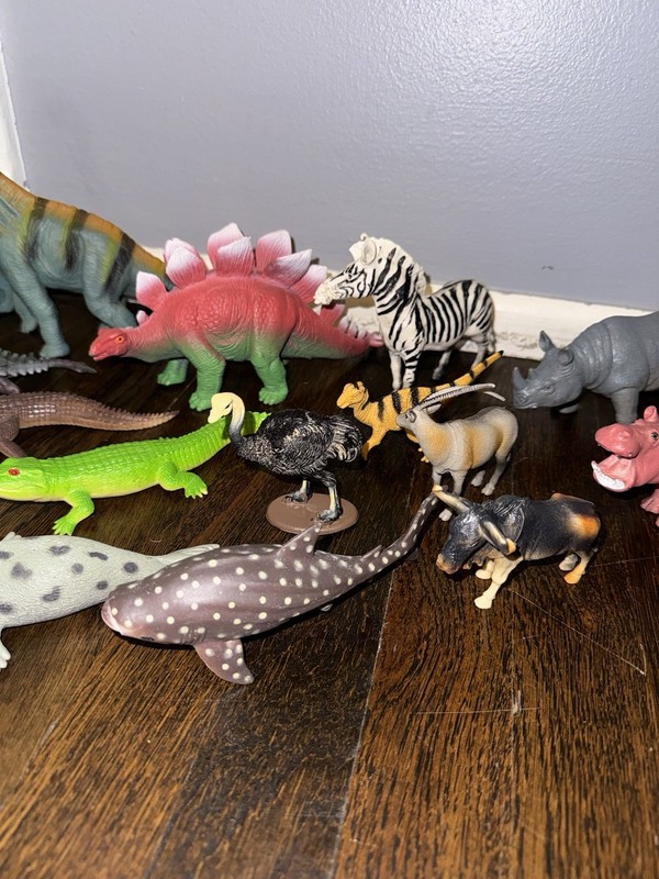 17 Mostly Terra By Battat Wild Animal Figures - Safari Dinosaurs Hippo Lion Dino gallery