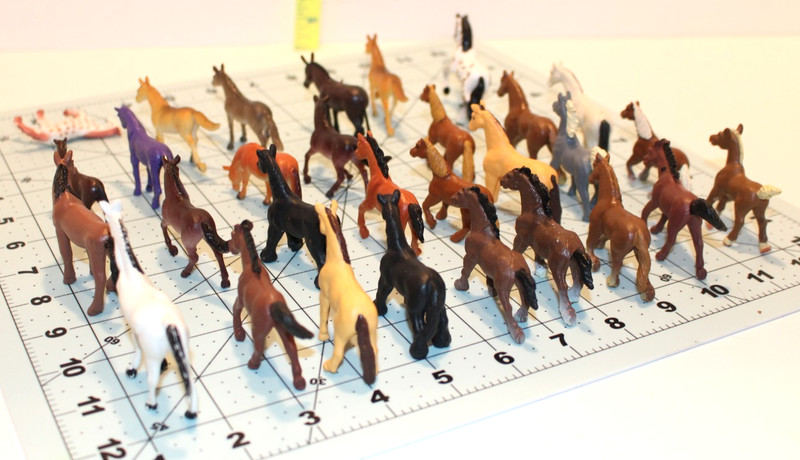 Huge Herd of 30 Plastic Rubber Horses, 17 Safari Ltd, Kid core, China, Etc gallery