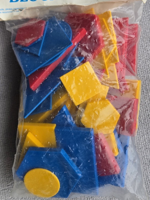 Judy Instructo Attribute Desk Blocks 60 pc 5 Shapes 2 Sizes 3 Colors Vtg NOS NIP gallery