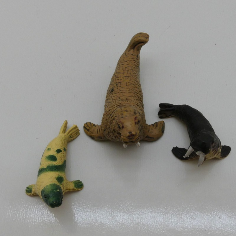 Lot Of 16 Mixed Sea Creatures Animals Figure Orca Dolphin Turtles Crab Penguin gallery