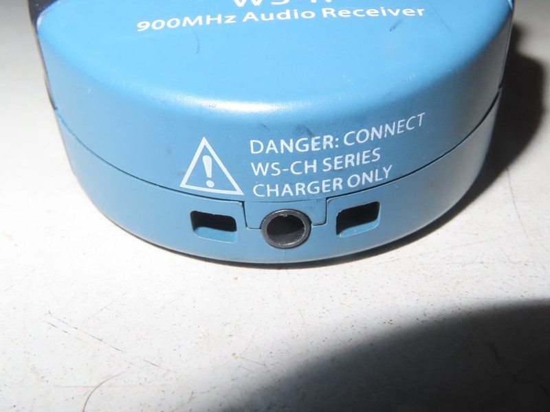 Califone WS-R Lightweight 16-Channel Wireless 900Mhz Audio System Receiver gallery