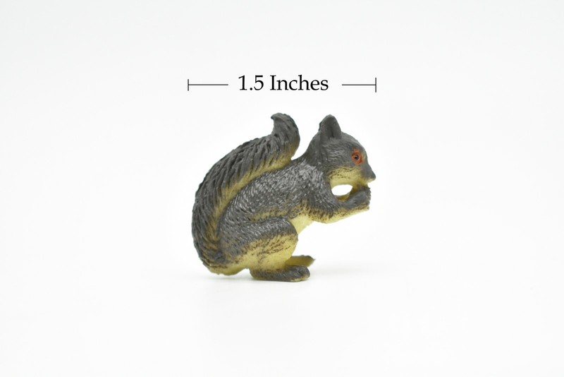 Toy Squirrel, Very Nice Plastic Animal, 1 1/2" CWG125 B238 gallery