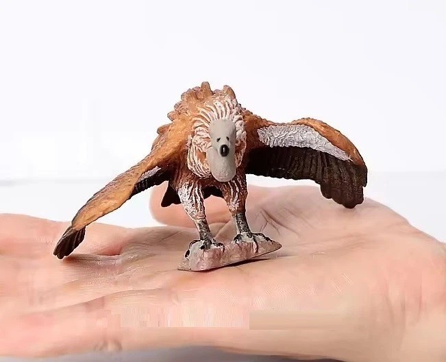 Griffon Vulture Bird Animal Figure Toy PVC Doll Small Figurine Birthday Gifts