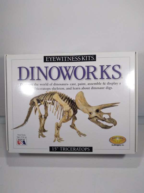 Dinoworks Eyewitness Kit Dinosaur Triceratops 15″ Cast Paint Assemble-New