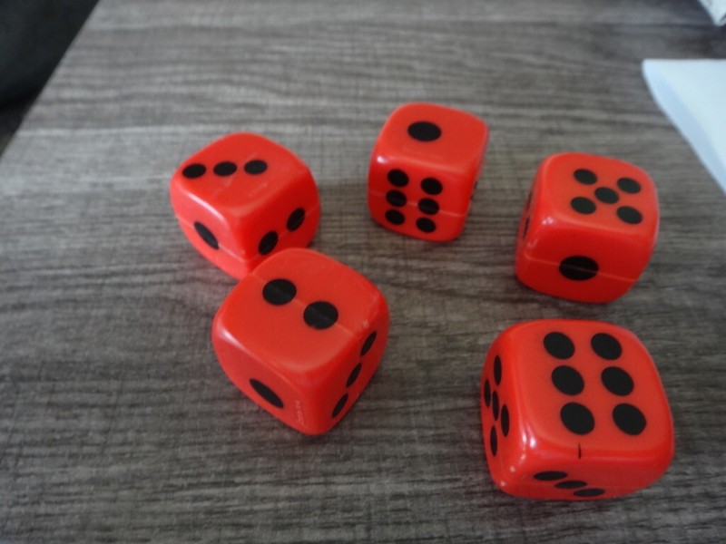 5 Red & Black 1″ Square Hollow Hard Plastic Dice use for Games Math Counting