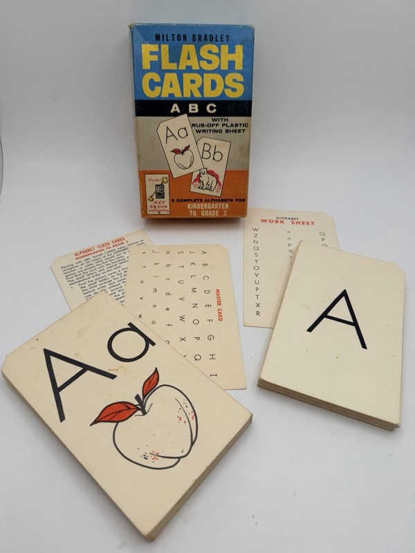 Milton Bradley Flash Cards ABC Vintage 1963 Pre Owned K-Grade 2