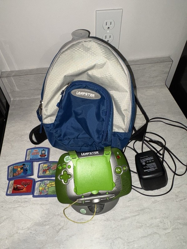 LeapFrog Leapster L-Max Bundle – Backpack, 5 Games, 9V Adapter – READ DESC!