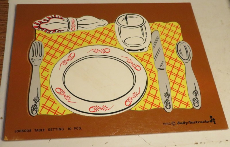 RARE 1983 The Judy Company J066008 Place Table Setting 10 pc Instructo Wood Tray