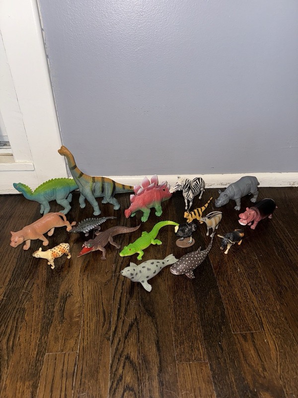 17 Mostly Terra By Battat Wild Animal Figures - Safari Dinosaurs Hippo Lion Dino gallery
