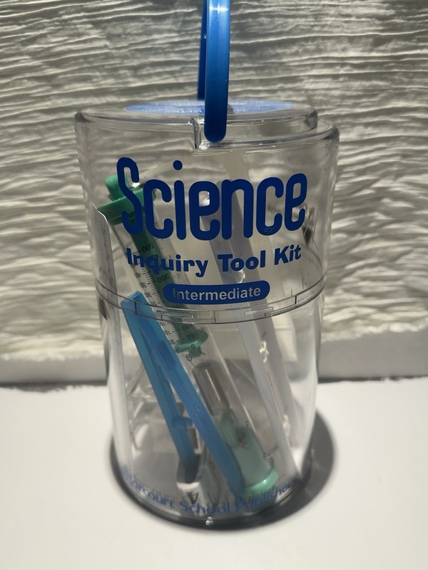 Harcourt Science Inquiry Tool Kit Intermediate for Ages 8-11 with Lab Supplies