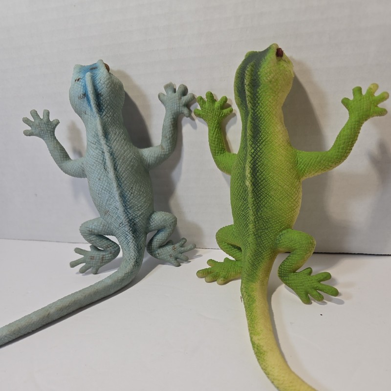 2 Geckos Toy Armos 2003 Collectible Made in China